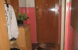 De vanzare apartament 3 camere, 55 mp, parcare, boxa, zona Big