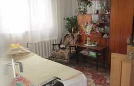 De vanzare apartament 3 camere, 55 mp, parcare, boxa, zona Big