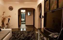 Apartament 3 camere, 91 mp, decomandat, garaj, boxa, zona Parang 