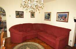 Apartament de inchiriat cu 3 camere, 90 mp, decomandat, garaj, zona Coloane