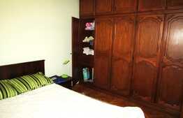 Apartament de inchiriat cu 3 camere, 90 mp, decomandat, garaj, zona Coloane