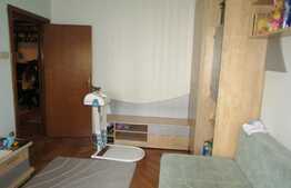 Apartament de inchiriat cu 3 camere, 90 mp, decomandat, garaj, zona Coloane