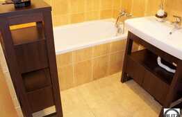 3 camere in zona Centrala, cu A.C.!Parcare subterana! Cladire cu panouri solare!