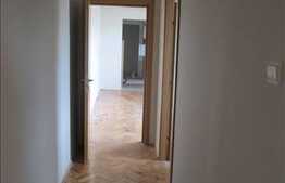 De vanzare  3 camere semidecomandate, 65 mp utili, zona Grigore Alexandrescu