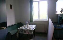 Apartament cu 2 camere, 54 mp, decomandat, garaj, zona strazii Nicolae Titulescu