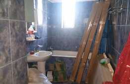 Apartament cu 2 camere, 54 mp, decomandat, garaj, zona strazii Nicolae Titulescu