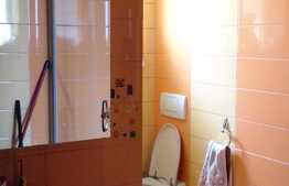 Garsoniera,36 mp, decomadata, etaj intermediar, beci, zona strazii Maramuresului