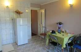 De inchiriat demisol in vila, 1 camera, 52 mp, 2 locuri de parcare! Zoan Tauti!