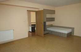 Apartament 6 camere, 220 mp, parcare, boxa, zona strazii Fagului