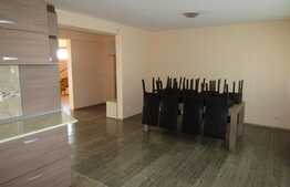 Apartament 6 camere, 220 mp, parcare, boxa, zona strazii Fagului