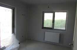 De vanzare apartament cu 3 camere, 50 mp! Parcare! Zona strazii Sub Cetate!