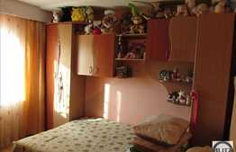 Apartament cu 2 camere de vanzare, 51 mp, decomandat