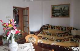 Apartament cu 2 camere de vanzare, 51 mp, decomandat