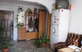 Apartament cu 2 camere de vanzare, 51 mp, decomandat