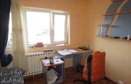 Apartament cu 2 camere decomandate, 50 mp, boxa subsol, zona Golden Tulip