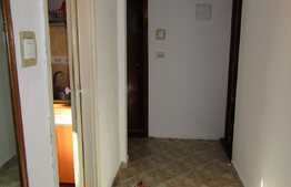 Apartament cu 2 camere decomandate, 50 mp, boxa subsol, zona Golden Tulip