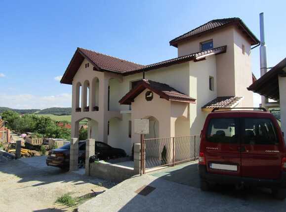 Casa de vânzare 7 camere Baciu - 26260CV | BLITZ Cluj-Napoca | Poza1