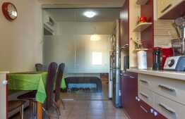 Apartament cu finisaje moderne, 80 mp, decomandat, boxa, zona Big