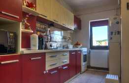 Apartament cu finisaje moderne, 80 mp, decomandat, boxa, zona Big