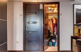 Apartament cu finisaje moderne, 80 mp, decomandat, boxa, zona Big