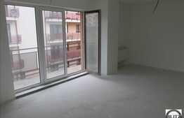 De vanzare apartament 70 mp, 2 camere decomandate, SEMIFINISAT