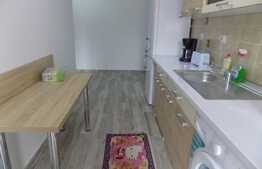 Apartament 2 camere decomandate, 50 mp, loc de parcare! Zona strazii Eroilor!
