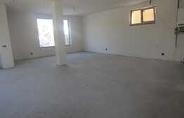 Spatiu comercial de vanzare, 66 mp, semifinisat, 3 locuri de parcare! Zona Lidl!