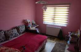 Apartament LA CHEIE! 3 camere, 65 mp, decomandat, boxa, zona Plopilor Vechi