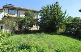 Casa cuplata de vanzare, 145 mp, teren 433 mp, front 10 ml, zona linistita!