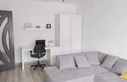 Apartament 3 camere, 65 mp, decomandat, boxa, zona strazii Aurel Vlaicu