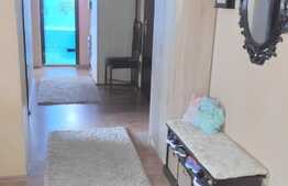 Apartament 3 camere, 65 mp, decomandat, boxa, zona strazii Aurel Vlaicu