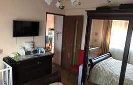 Apartament 2 camere, 48 mp, decomandat, boxa, zona Hotel Golden Tulip