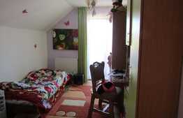 Casa de vanzare, 174,84 mp utili, teren 472,84 mp, zona linistita de case!