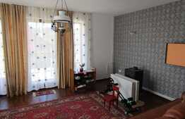 Casa de vanzare, 174,84 mp utili, teren 472,84 mp, zona linistita de case!