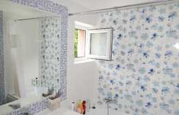 Apartament cu 4 camere, 2 balcoane, 2 bai, ORIENTARE SUD !! la cheie, PARCARE INCLUSA !!!