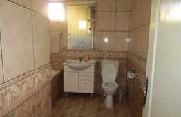 Casa individuala, 212,35 mp, teren de 403 mp, front stradal 16 ml, zona Plopilor