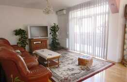 Casa individuala, 212,35 mp, teren de 403 mp, front stradal 16 ml, zona Plopilor