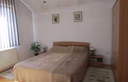 Casa individuala, 212,35 mp, teren de 403 mp, front stradal 16 ml, zona Plopilor