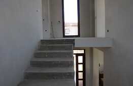 Duplex cu 5 camere, 120 mp utili, teren de 170 mp! Semifinisat! Zona de case!