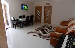 Apartament de vanzare, 4 camere, 72 mp! Parcare cu CF! Zona strazii Tineretului!