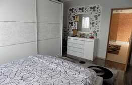 Apartament de vanzare, 4 camere, 72 mp! Parcare cu CF! Zona strazii Tineretului!