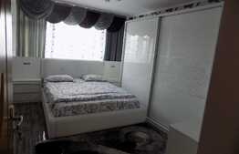 Apartament de vanzare, 4 camere, 72 mp! Parcare cu CF! Zona strazii Tineretului!