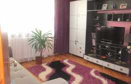 Apartament cu 2 camere, decomandat, 42 mp, etaj intermediar, zona Sirena