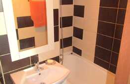 Apartament cu 2 camere, decomandat, 42 mp, etaj intermediar, zona Sirena