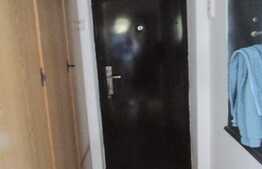 Apartament cu 2 camere, decomandat, 42 mp, etaj intermediar, zona Sirena