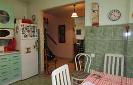 De vanzare duplex, 180 mp utili, teren 353 mp, zona rezidentiala de case