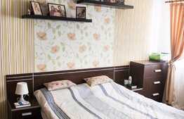 3 camere, decomandat, 63 mp, etaj intermediar, loc de parcare, zona Sirena