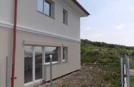 Duplex 120 mp utili, teren de 280 mp, semifinisat, zona Bulevardul Muncii