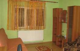 Garsoniera, 38 mp, decomandata, zona Podul Calvariei