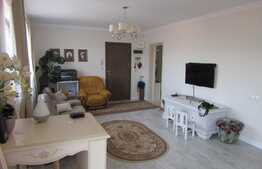 Apartament 4 camere, 97 mp, decomandat, 3 parcari, boxa, zona Primariei Baciu